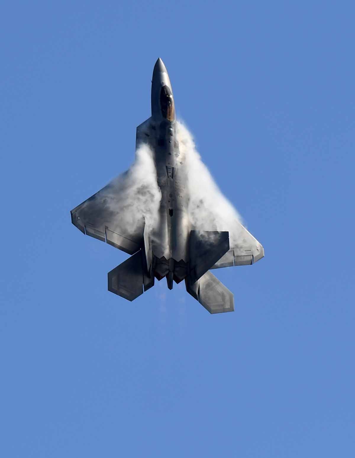 A US Air Force F-22 Raptor flies during the Australian International Airshow in Melbourne on March 5, 2017.