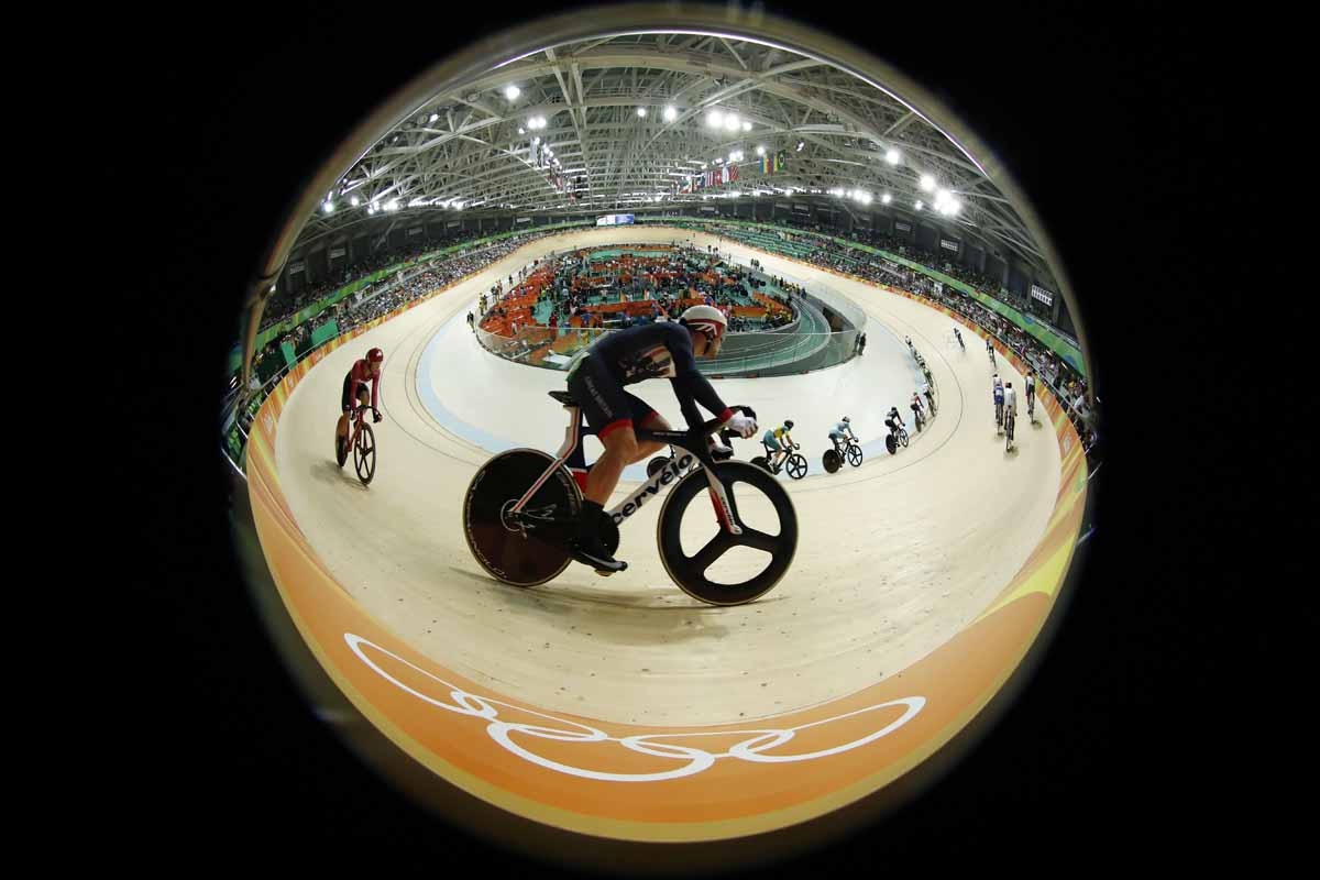 Britain's Mark Cavendish competes in the Men's Omnium Scratch race track cycling event at the Velodrome during the Rio 2016 Olympic Games in Rio de Janeiro on August 14, 2016. Britain's Mark Cavendish competes in the Men's Omnium Scratch race track cycling event at the Velodrome during the Rio 2016 Olympic Games in Rio de Janeiro on August 14, 2016.
