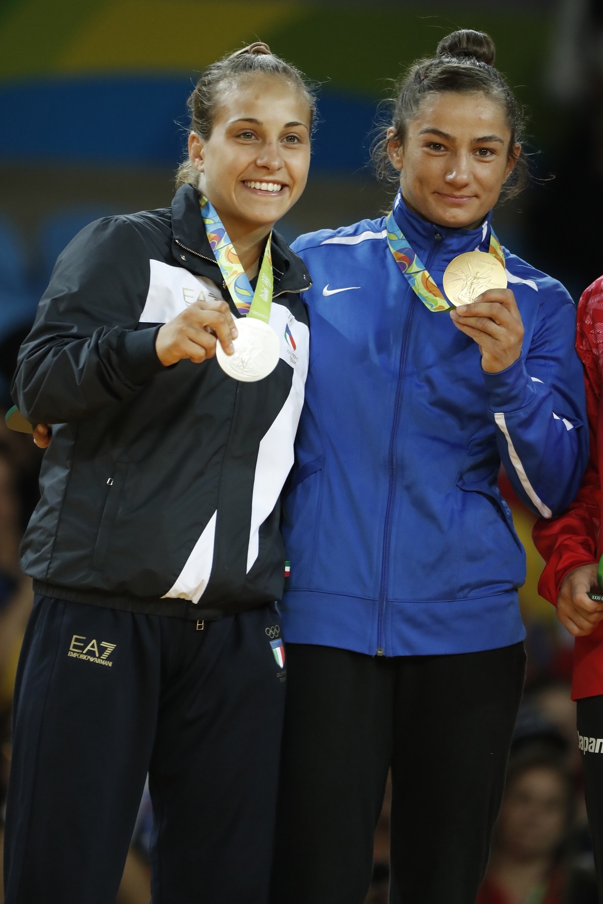Italy's Odette Giuffrida (l) and Kosovo's Majlinda Kelmendi (r) with their medals. Italy's Odette Giuffrida (l) and Kosovo's Majlinda Kelmendi (r) with their medals.