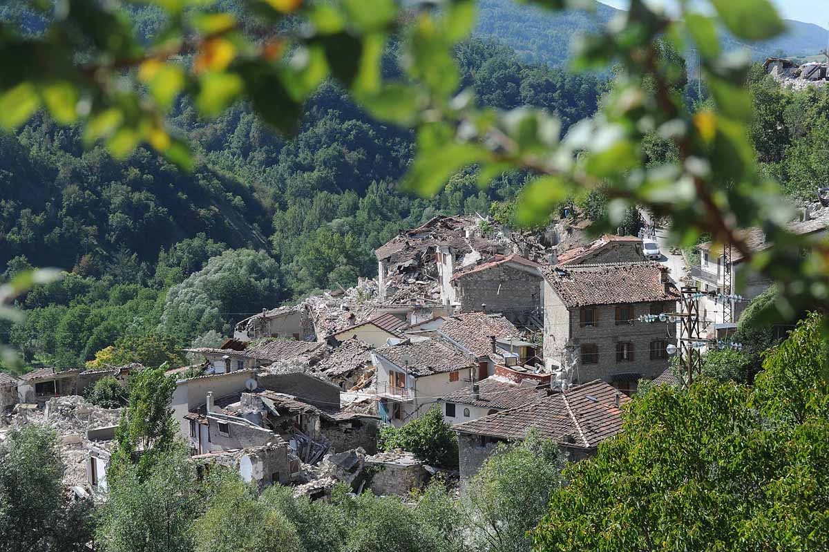 Damaged houses are pictured in Pescara del Tronto on August 25, 2016, a day after a 6.2-magnitude earthquake struck the region killing some 247 people. Damaged houses are pictured in Pescara del Tronto on August 25, 2016, a day after a 6.2-magnitude earthquake struck the region killing some 247 people.