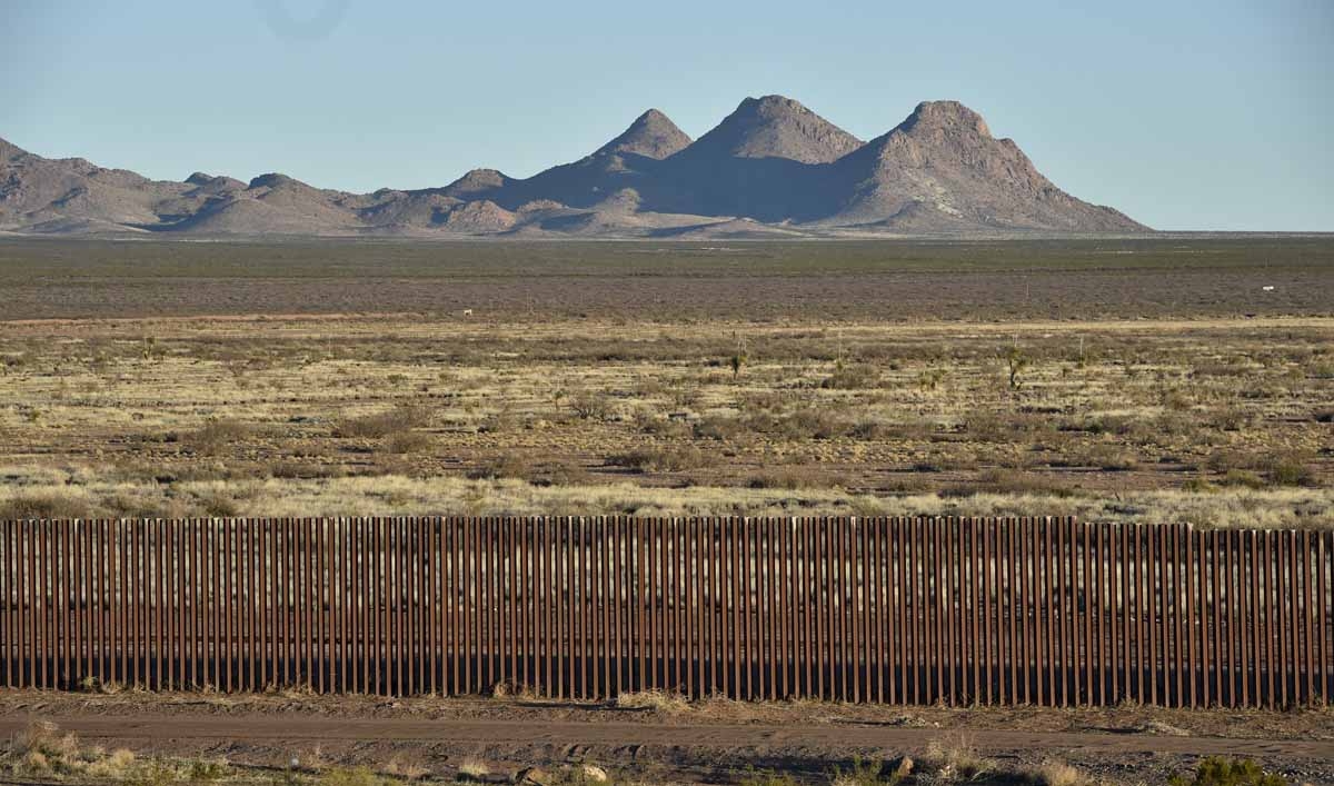 View of the metal fence between US and Mexico taken in Puerto Palomas, Chihuahua state on February 19, 2017.