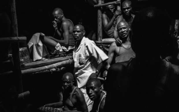 Inmates in a crowded cell in the Kibuye prison. Inmates in a crowded cell in the Kibuye prison.