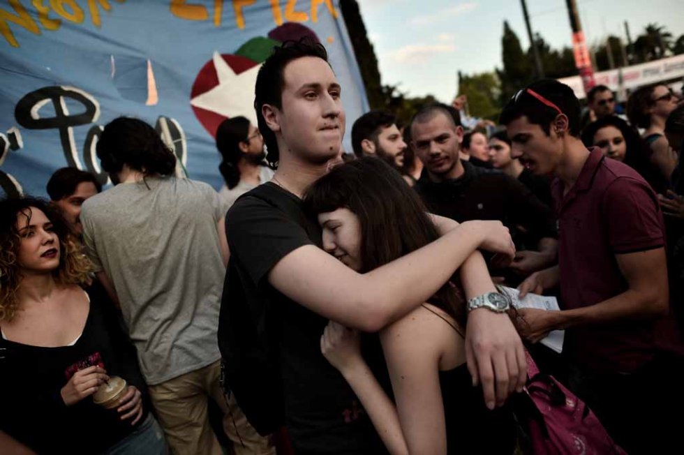 Protesters in front of the Greek parliament in Athens on June 29, 2015 Protesters in front of the Greek parliament in Athens on June 29, 2015