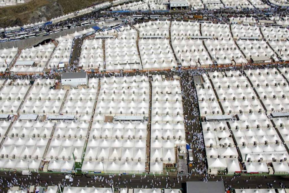 The pilgrim tent camp at Mina in February, 2004. The pilgrim tent camp at Mina in February, 2004.