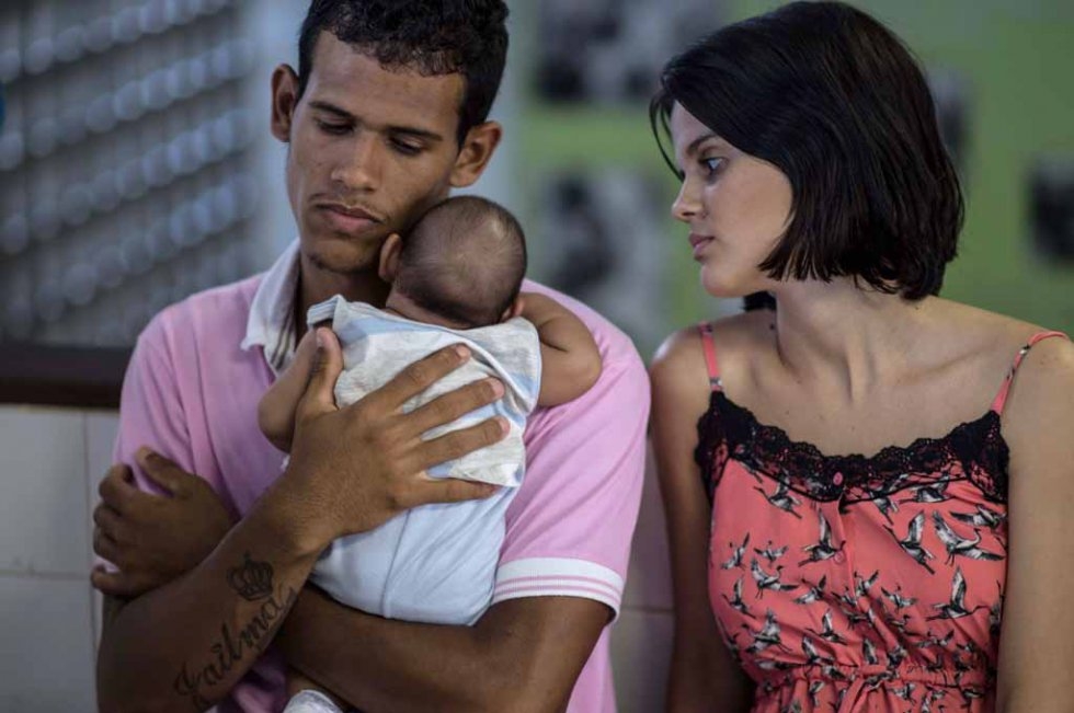 Matheus and Kleisse with Pietro. January, 2016. Matheus and Kleisse with Pietro. January, 2016.