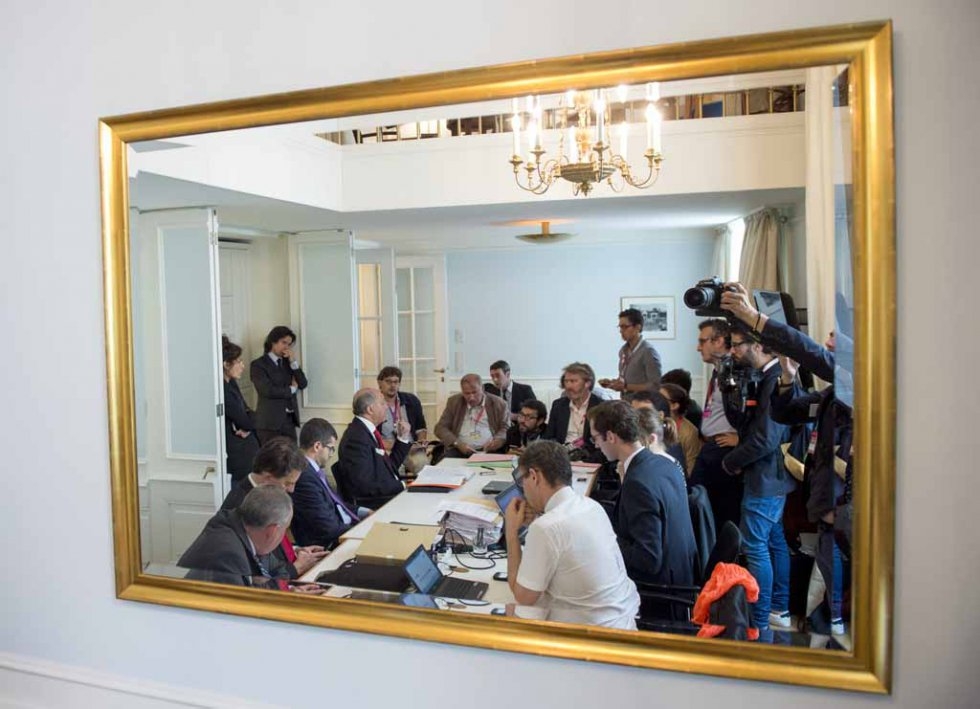 French Foreign Minister Laurent Fabius briefs journalists at the Palais Coburg Hotel on July 14, 2015 French Foreign Minister Laurent Fabius briefs journalists at the Palais Coburg Hotel on July 14, 2015