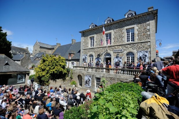 Kerry delivers a speech in Saint-Briac-sur-Mer, a Breton village linked to his family, on June 7, 2014 Kerry delivers a speech in Saint-Briac-sur-Mer, a Breton village linked to his family, on June 7, 2014