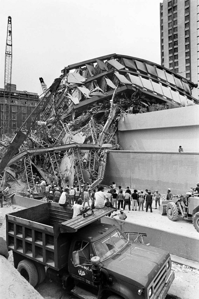 A collapsed building in Mexico City on September 19, 1985. A collapsed building in Mexico City on September 19, 1985.