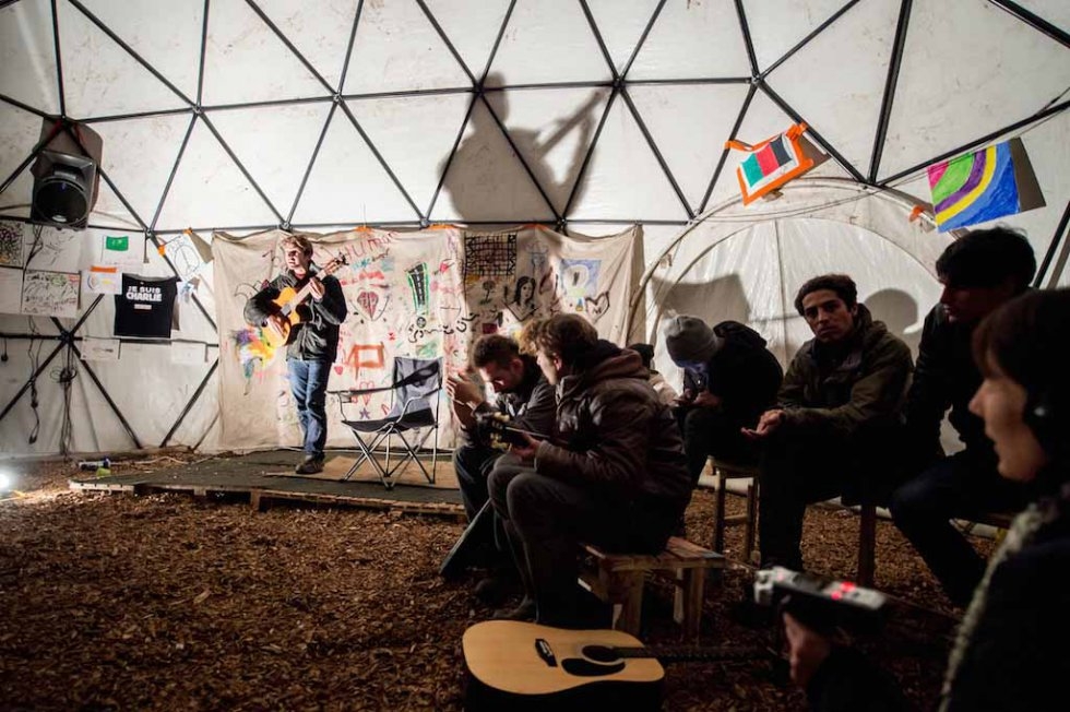 The Jungle's makeshift theater. November, 2015. The Jungle's makeshift theater. November, 2015.