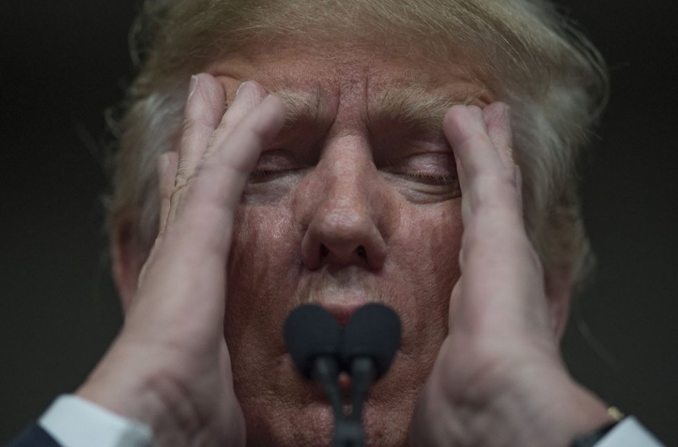 Donald Trump speaks during a campaign rally in North Charleston, South Carolina, on February 19, 2016 Donald Trump speaks during a campaign rally in North Charleston, South Carolina, on February 19, 2016
