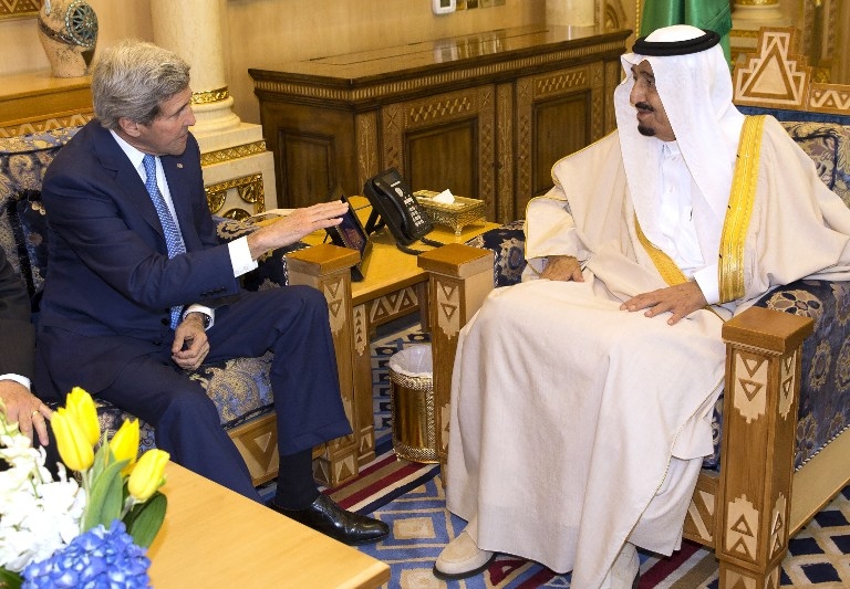 US Secretary of State John Kerry meets with Saudi King Salman at Diriya Farm on March 5, 2015 US Secretary of State John Kerry meets with Saudi King Salman at Diriya Farm on March 5, 2015