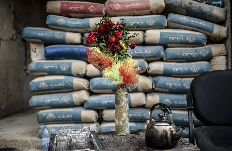 A shell used as a vase in Kobane, Syria, on January 28, 2015 A shell used as a vase in Kobane, Syria, on January 28, 2015