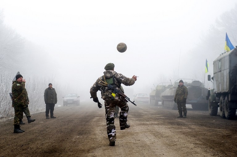 TOPSHOTS-UKRAINE-RUSSIA-CRISIS-MILITARY-CEASEFIRE TOPSHOTS-UKRAINE-RUSSIA-CRISIS-MILITARY-CEASEFIRE