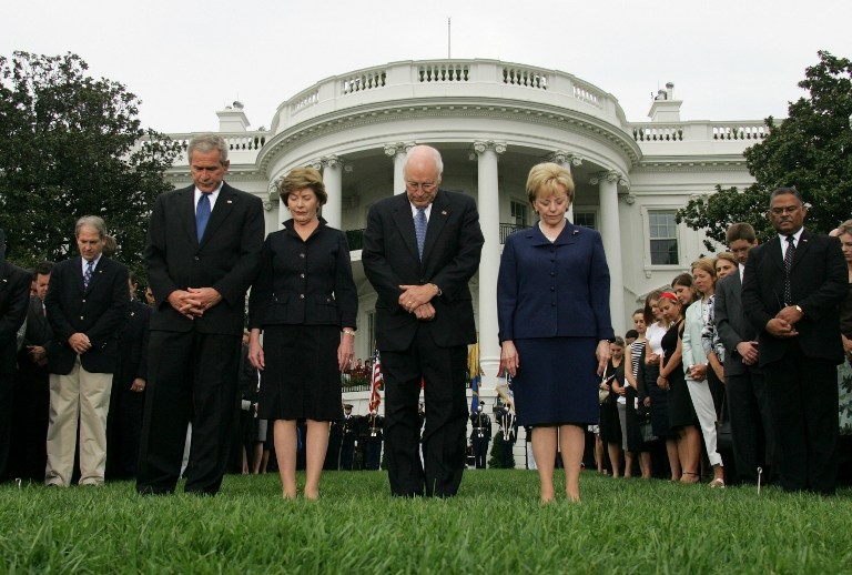 US President George W. Bush, First Lady Laura Bush and the vice-presidential couple hold a moment of silence for victims of the 9/11 attacks, on September 11, 2007 US President George W. Bush, First Lady Laura Bush and the vice-presidential couple hold a moment of silence for victims of the 9/11 attacks, on September 11, 2007