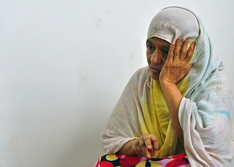 A Yemeni refugee sits at a UNHCR facility at Obock in Djibouti on April 12, 2015 A Yemeni refugee sits at a UNHCR facility at Obock in Djibouti on April 12, 2015