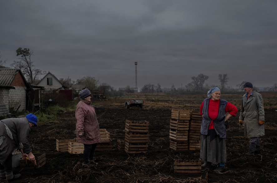 Ukraine: the battle to report the war | Correspondent